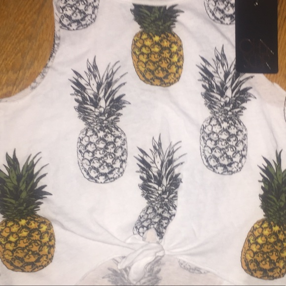Chaser cropped pineapple tank - Picture 2 of 3